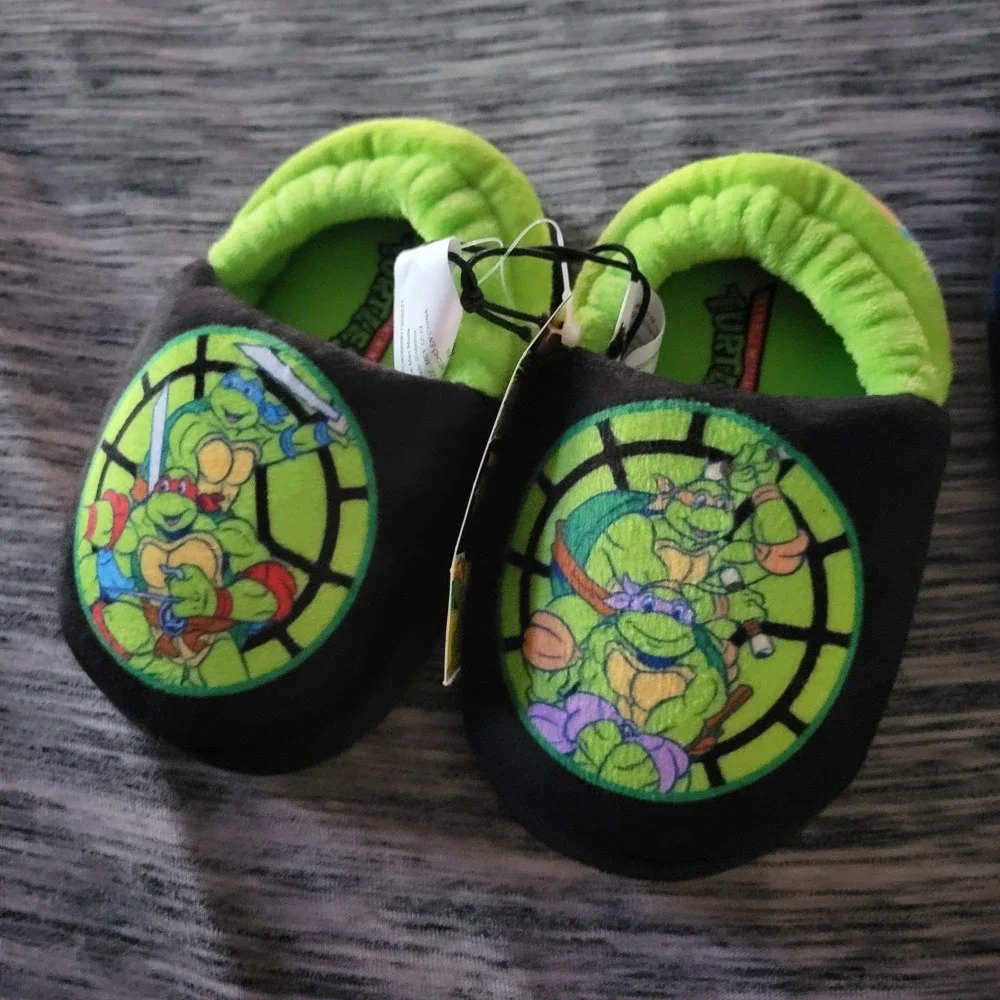 2 Sets Of Slippers Paw Patrol And Teenage Mutant Ninja Kids Boys Toddler SZ 5 6